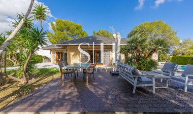 Wiederverkauf - Villa - Orihuela Costa - Las Filipinas