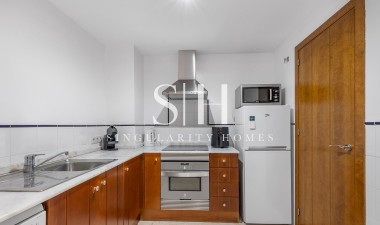 Återförsäljning - Lägenhet / lägenhet - Torrevieja - Punta prima