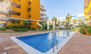 Återförsäljning - Lägenhet / lägenhet - Torrevieja - Punta prima