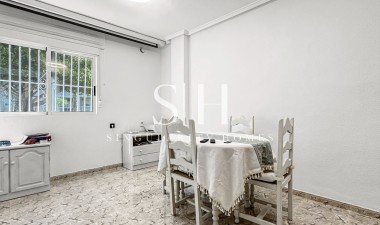Odsprzedaż - Dom - Torrevieja - Costa Blanca