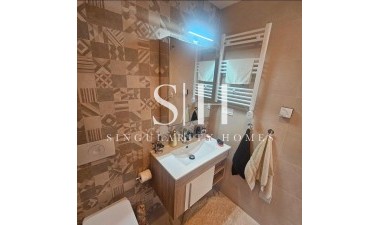 Resale - Apartment / flat - Orihuela Costa - Los Almendros-la Florida