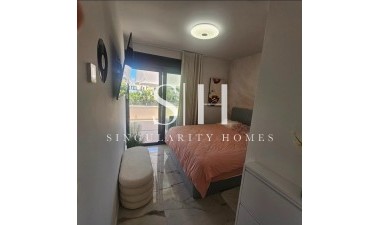 Resale - Apartment / flat - Orihuela Costa - Los Almendros-la Florida