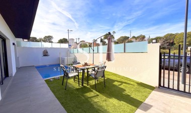 Återförsäljning - Villa - Orihuela Costa - Costa Blanca