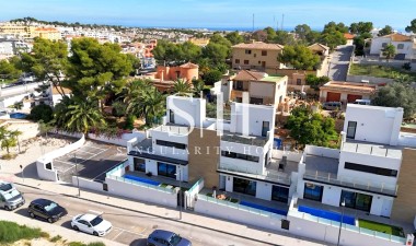 Återförsäljning - Villa - Orihuela Costa - Costa Blanca
