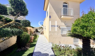 Перепродажа - Villa - Ciudad Quesada - Costa Blanca