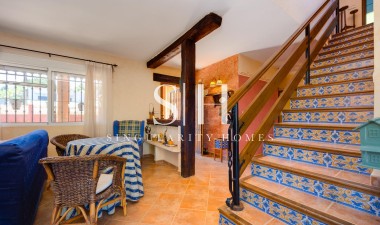 Återförsäljning - Villa - San Miguel de Salinas - Inland