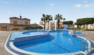 Odsprzedaż - Dom - Torrevieja - Los altos