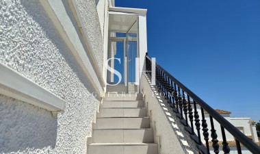 Reventa - Villa - Vista Bella Golf Resort - Inland