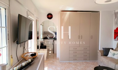 Reventa - Villa - Vista Bella Golf Resort - Inland