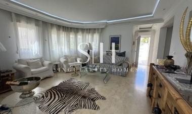 Resale - Villa - Orihuela Costa - Costa Blanca