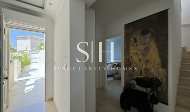 Resale - Villa - Orihuela Costa - Costa Blanca