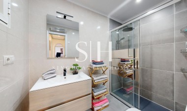 Odsprzedaż - Villa - San Miguel de Salinas - 03193