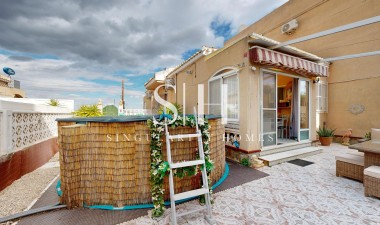 Odsprzedaż - Villa - San Miguel de Salinas - 03193