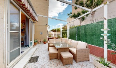 Odsprzedaż - Villa - San Miguel de Salinas - 03193
