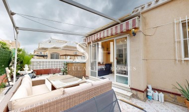 Odsprzedaż - Villa - San Miguel de Salinas - 03193