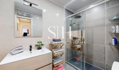 Odsprzedaż - Villa - San Miguel de Salinas - 03193