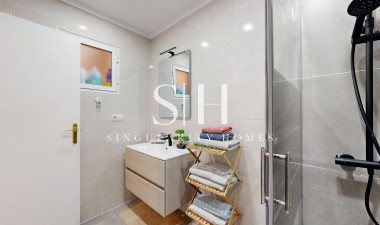 Odsprzedaż - Villa - San Miguel de Salinas - 03193