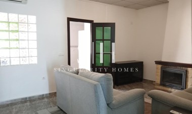 Herverkoop - Villa - Los Montesinos - PUEBLO CENTRO