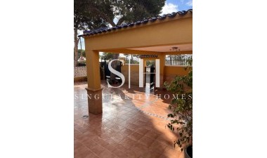 Resale - Villa - Orihuela Costa - Punta Prima