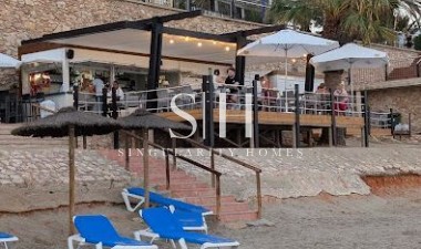 Resale - Villa - Orihuela Costa - Punta Prima