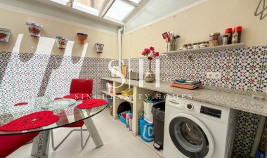 Resale - Apartment / flat - Orihuela Costa