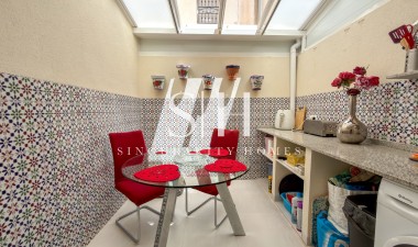Resale - Apartment / flat - Orihuela Costa