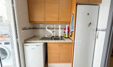 Resale - Apartment / flat - Orihuela Costa
