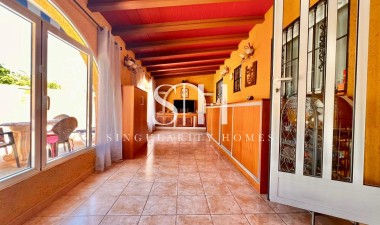 Återförsäljning - Villa - Torrevieja - Los balcones