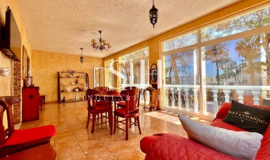 Återförsäljning - Villa - Torrevieja - Los balcones