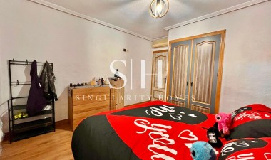 Återförsäljning - Villa - Torrevieja - Los balcones