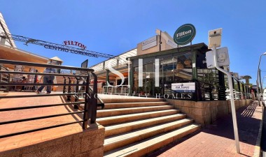 Återförsäljning - Villa - Torrevieja - Los balcones