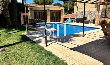 Перепродажа - Villa - Torrevieja - Costa Blanca