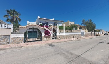 Resale - Villa - San Miguel de Salinas - Inland