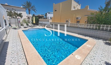 Resale - Villa - San Miguel de Salinas - Inland