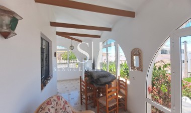 Resale - Villa - San Miguel de Salinas - Inland