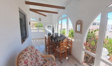 Resale - Villa - San Miguel de Salinas - Inland