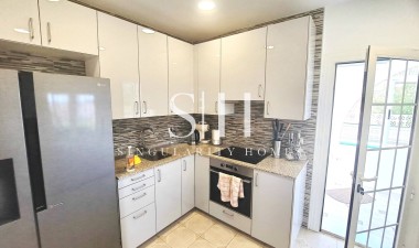 Resale - Villa - San Miguel de Salinas - Inland
