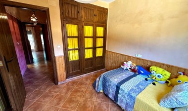 Resale - Villa - San Miguel de Salinas - Ciudad de las comunicaciones