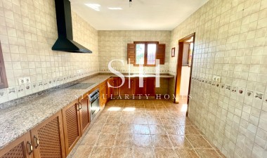 Resale - Villa - Catral - Costa Blanca