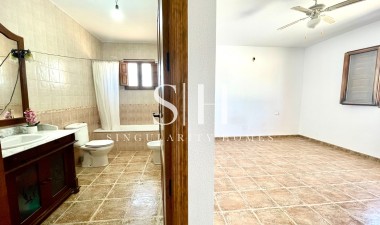 Resale - Villa - Catral - Costa Blanca