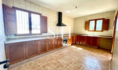 Resale - Villa - Catral - Costa Blanca