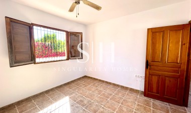 Resale - Villa - Catral - Costa Blanca