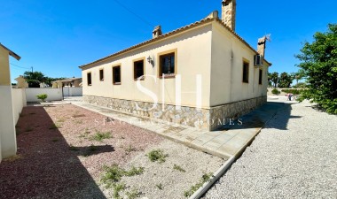 Resale - Villa - Catral - Costa Blanca