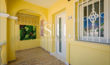 Resale - House - Orihuela Costa - Las Filipinas