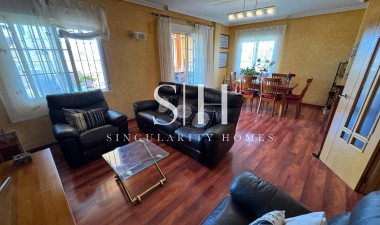 Resale - Villa - Torrevieja - Zona Los Frutales