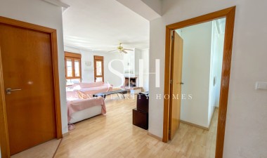 Перепродажа - Villa - Algorfa - La Finca Golf