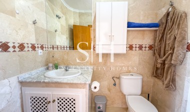 Перепродажа - Villa - Algorfa - La Finca Golf