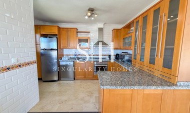 Перепродажа - Villa - Algorfa - La Finca Golf