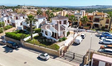 Перепродажа - Villa - Algorfa - La Finca Golf