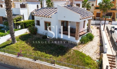 Перепродажа - Villa - Algorfa - La Finca Golf
